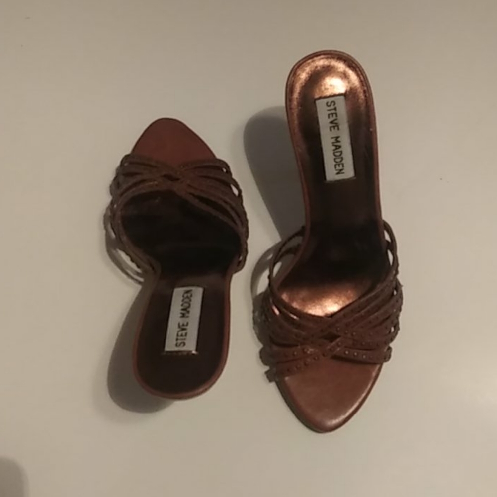 7M Steve Madden heels